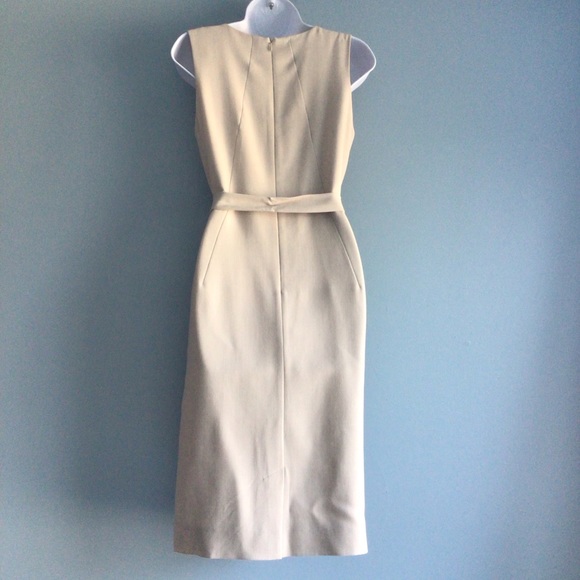 Helen McAlinden pleated sheath dress with bow belt beige sleeveless. Size 8 - Picture 6 of 10